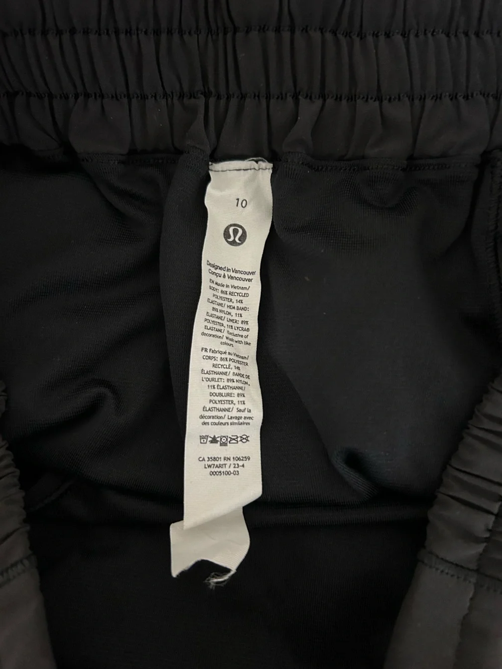 NEW lululemon athletica Black Hotty Hot High-Rise Lined Short 4